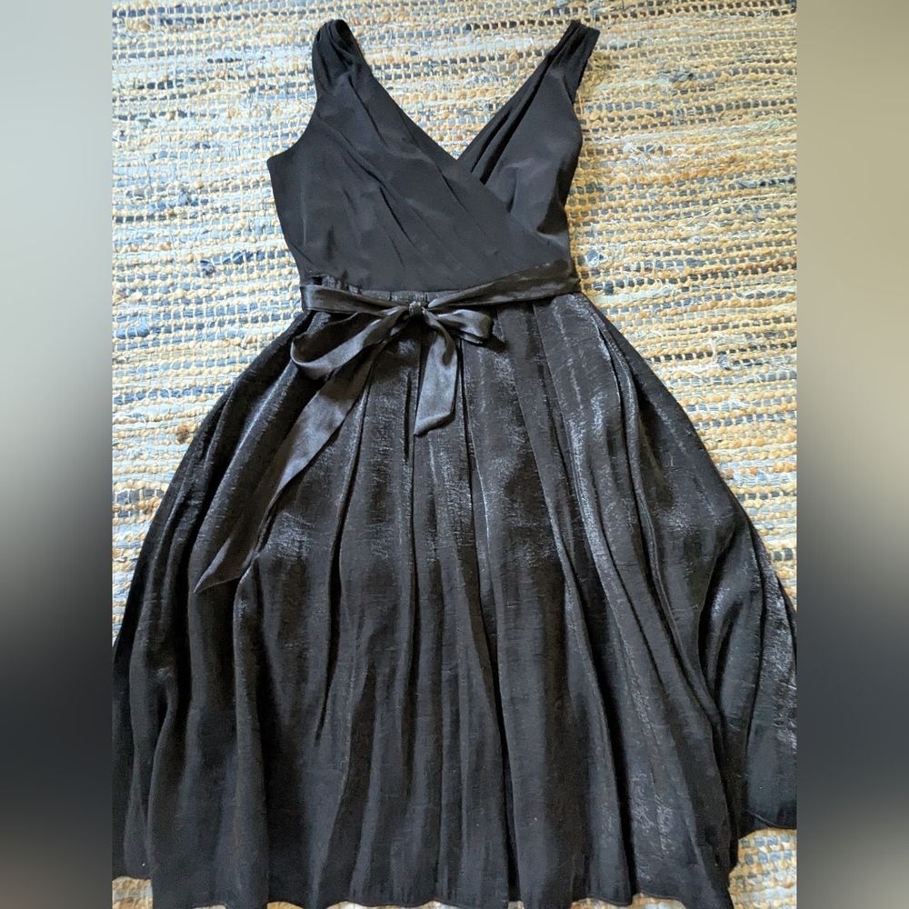 Black Sleeveless Pleated Fit & Flare Dress 14 Bow Vneck Lined Whimsygoth Witchco - Picture 2 of 10